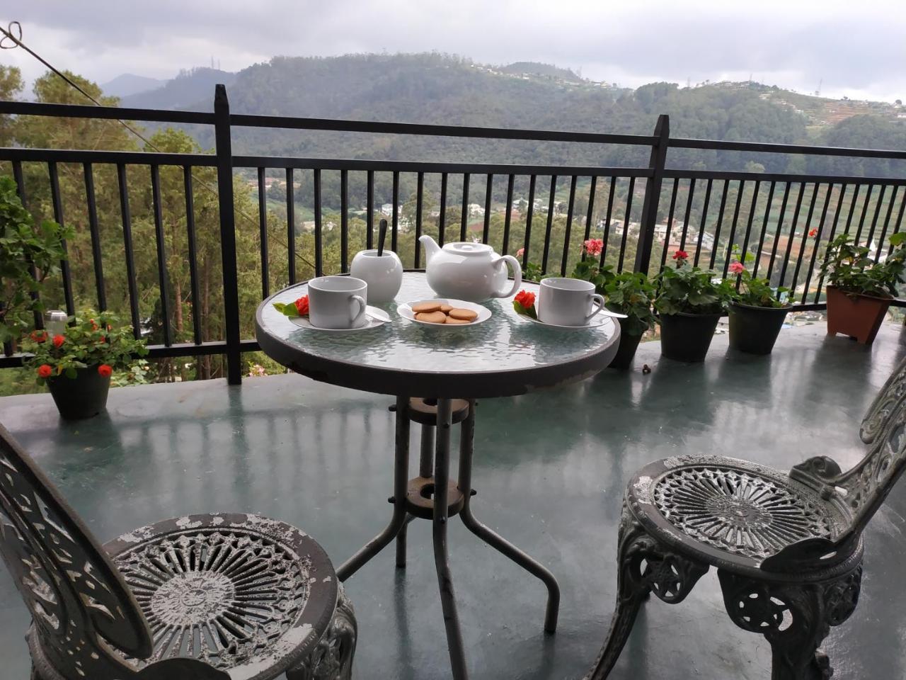 Misty Mountain Villas Нувара Елия Екстериор снимка